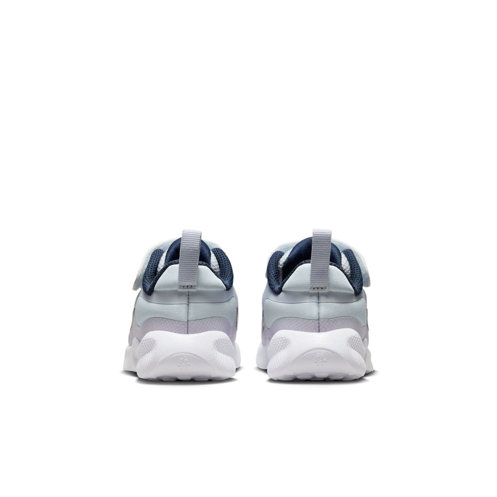 Revolution 7 Kids sneakers