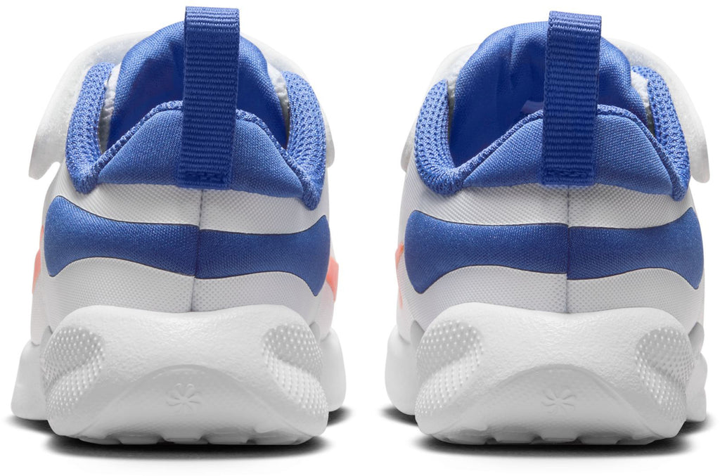 Revolution 7 Kids sneakers