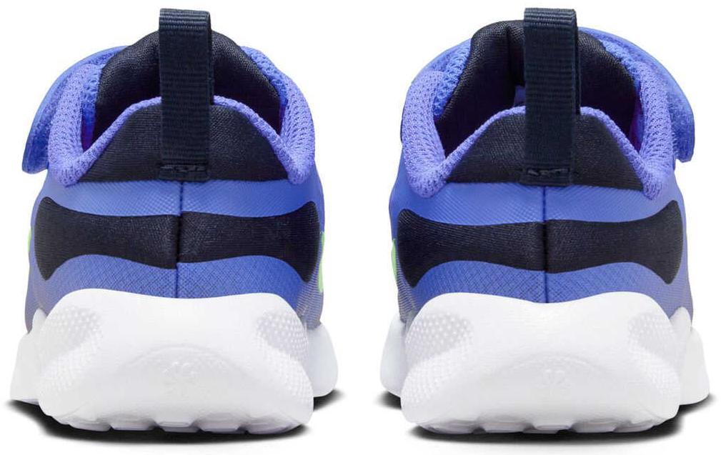Revolution 7 Kids sneakers