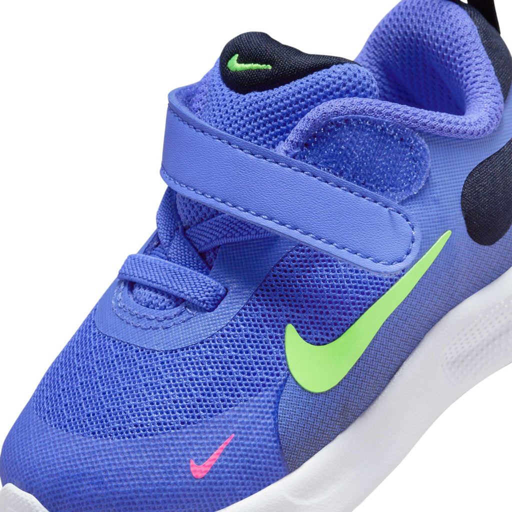 Revolution 7 Kids sneakers