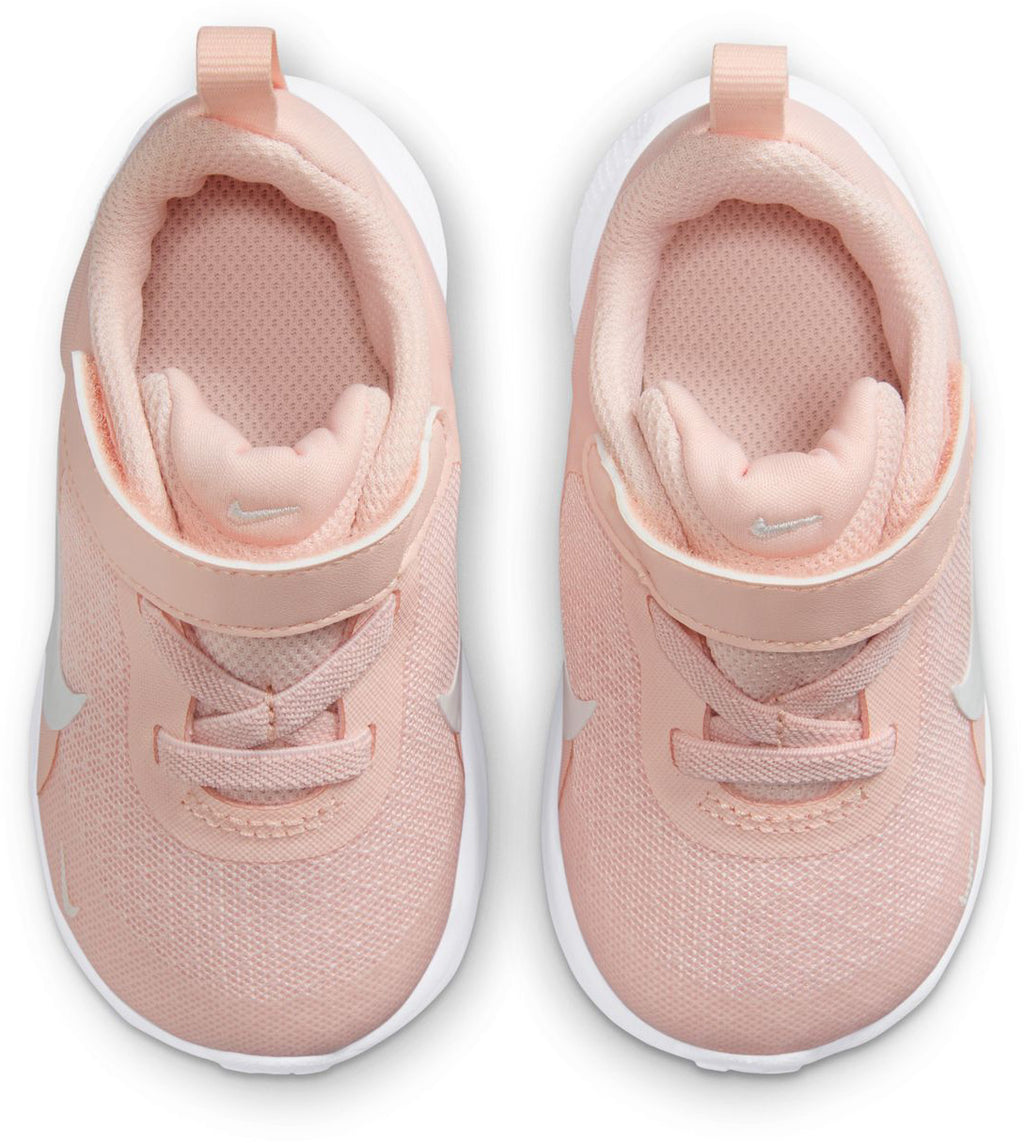 Revolution 7 Kids sneakers