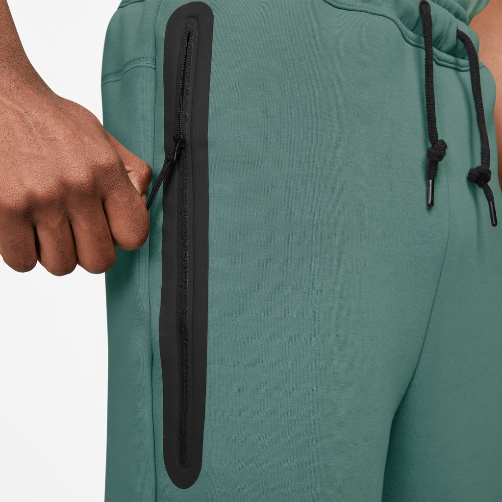 Sportswear Tech Fleece short