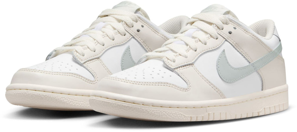 Dunk Low sneakers