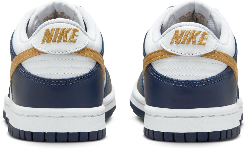 Dunk Low sneakers