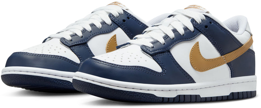 Dunk Low sneakers