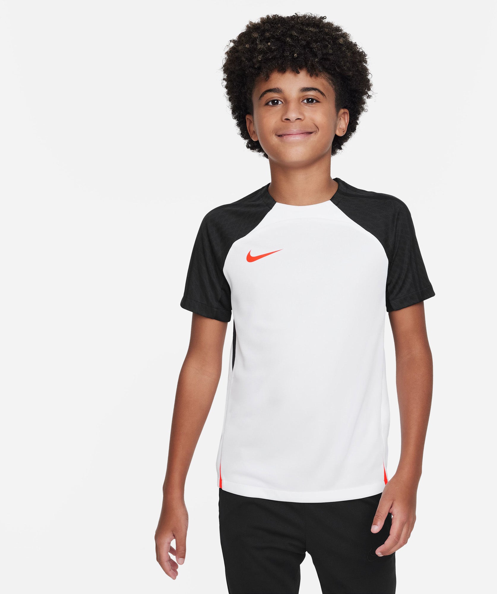 Dri-FIT Strike kids shirt
