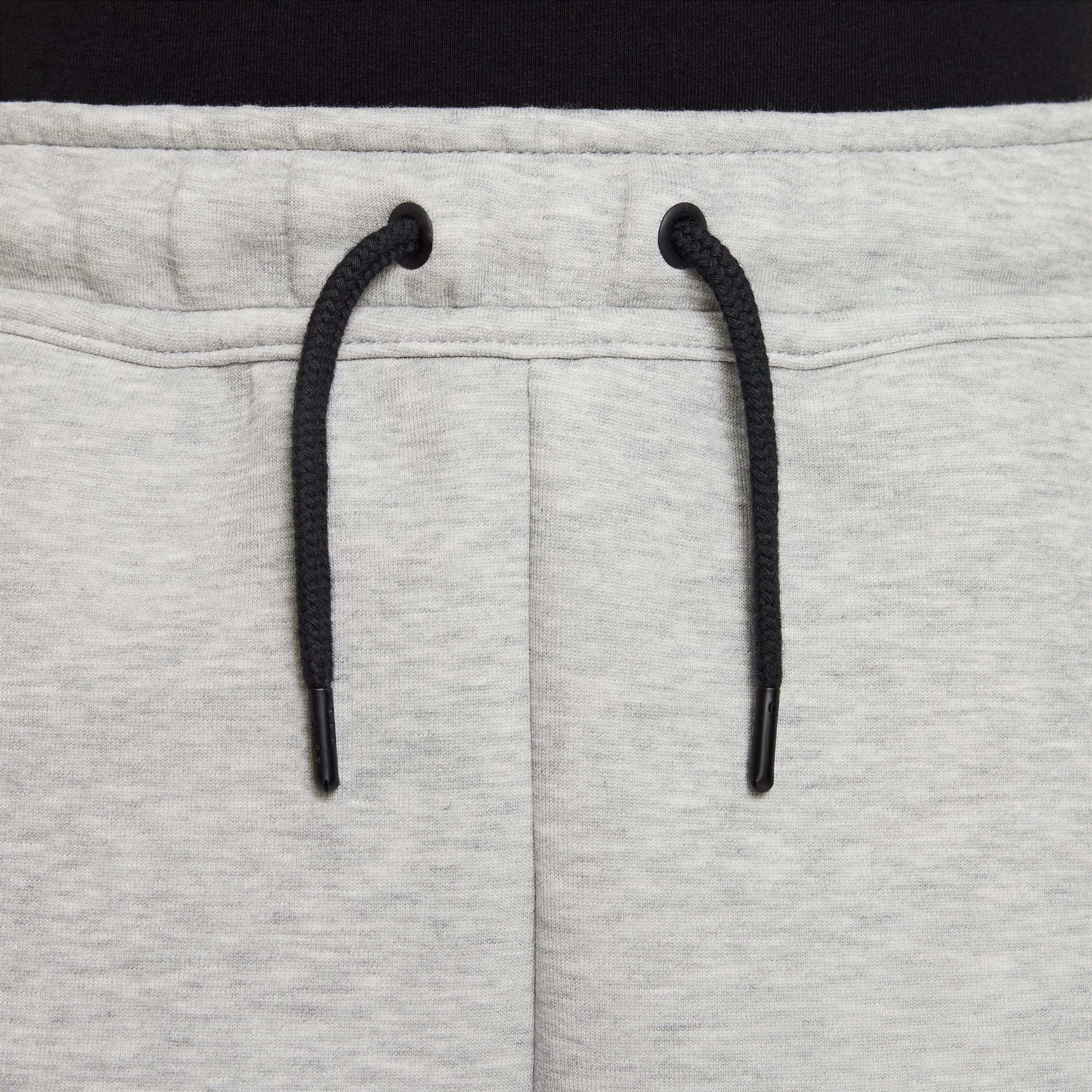 Tech Fleece kids short