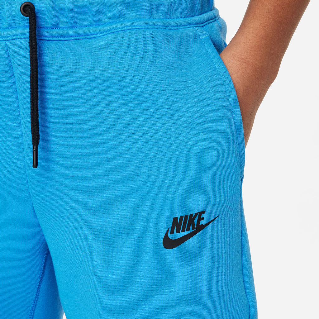 Tech Fleece kids short