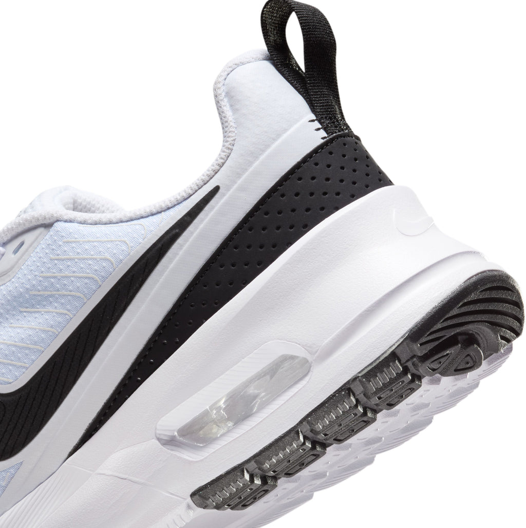 Air Max Nuaxis sneakers
