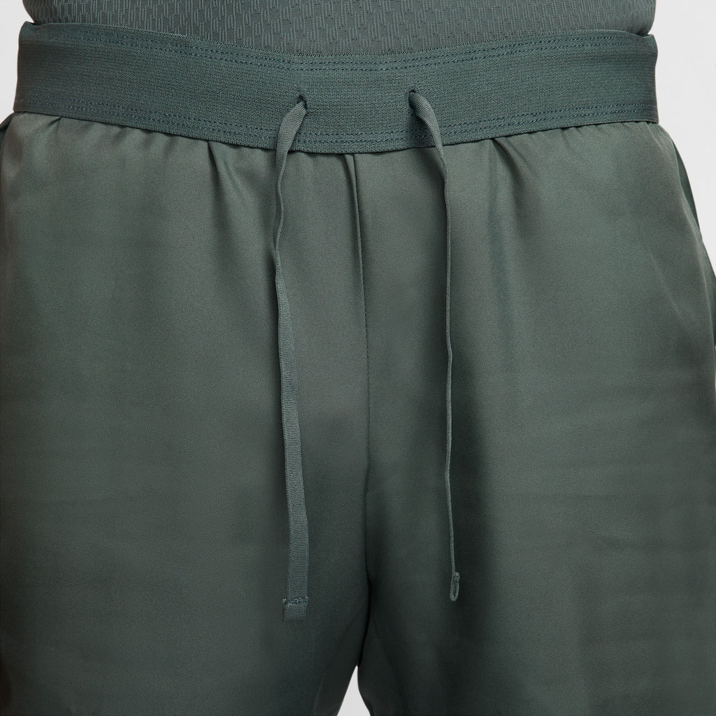 Court Dri-FIT Victory 7I short