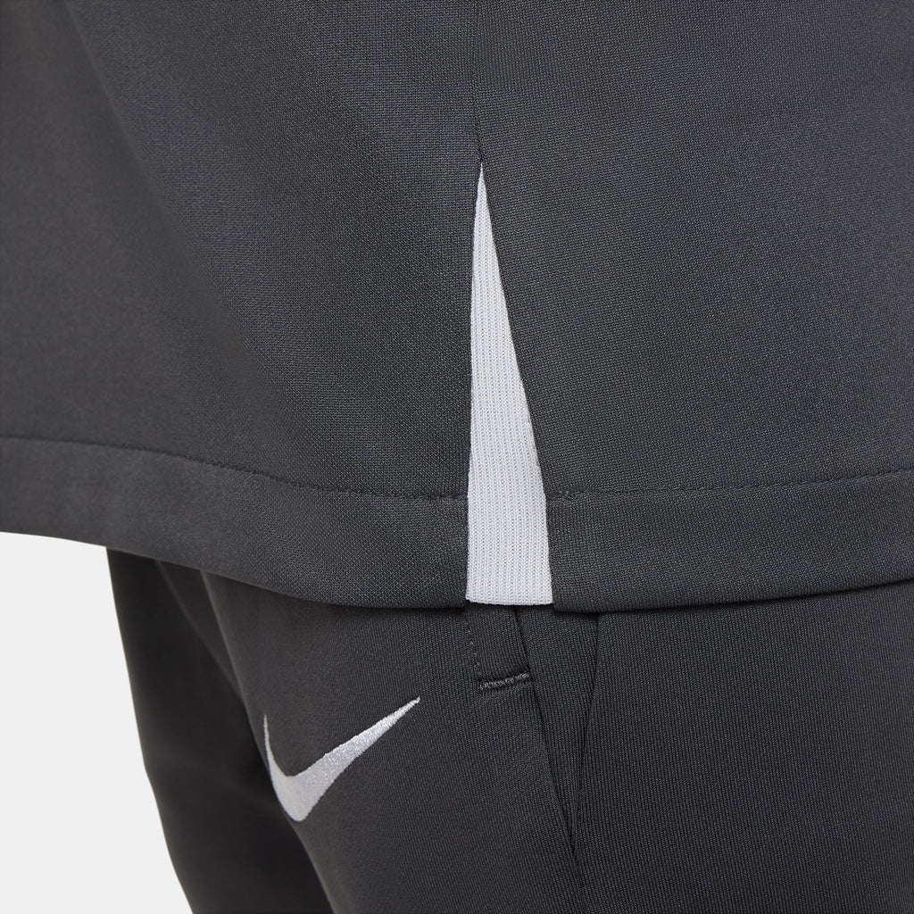 Liverpool FC Strike shirt