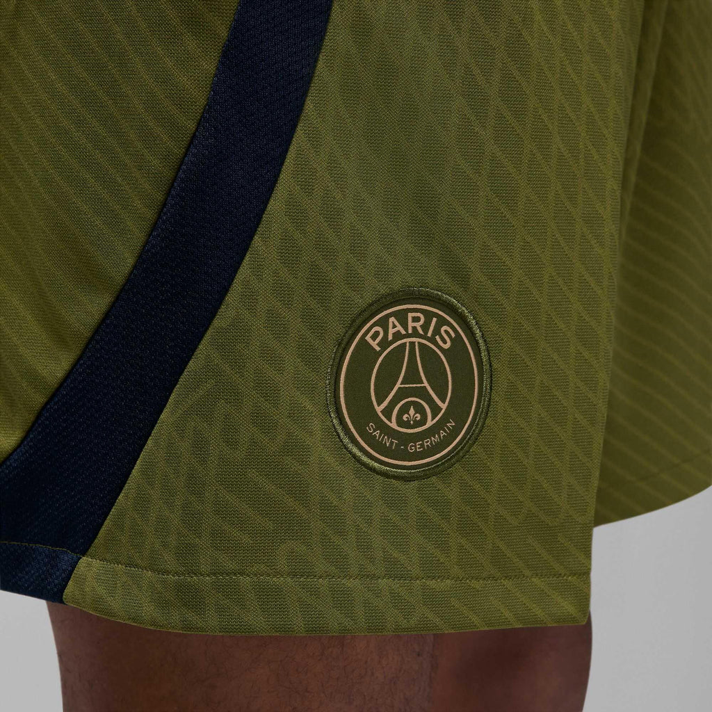 Paris Saint-Germain Strike 4th short