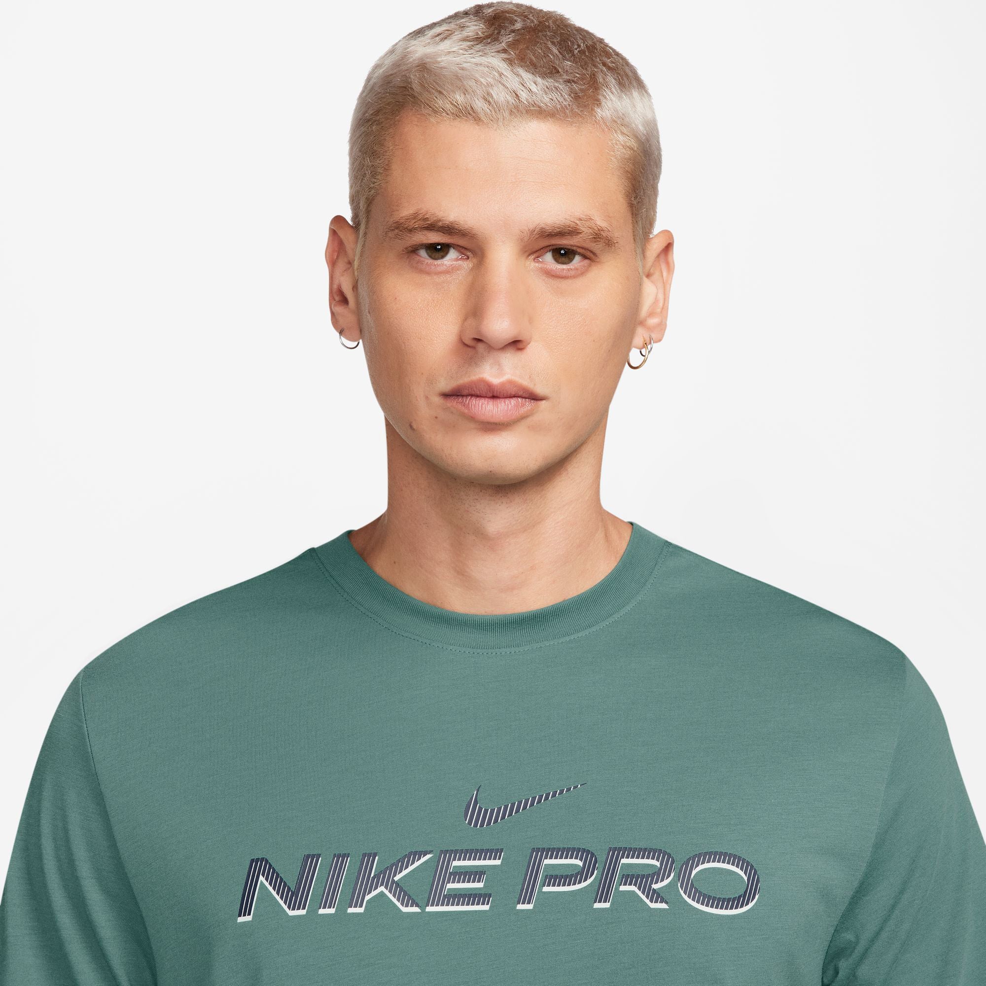 Dri-FIT shortsleeve shirt