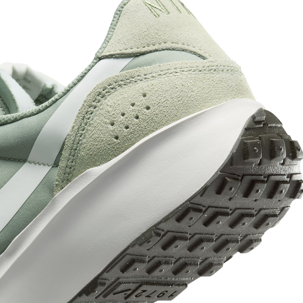Waffle Debut sneakers