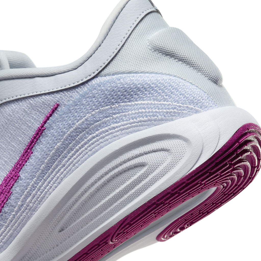 Q.T. Hustle Academy basketbalschoenen