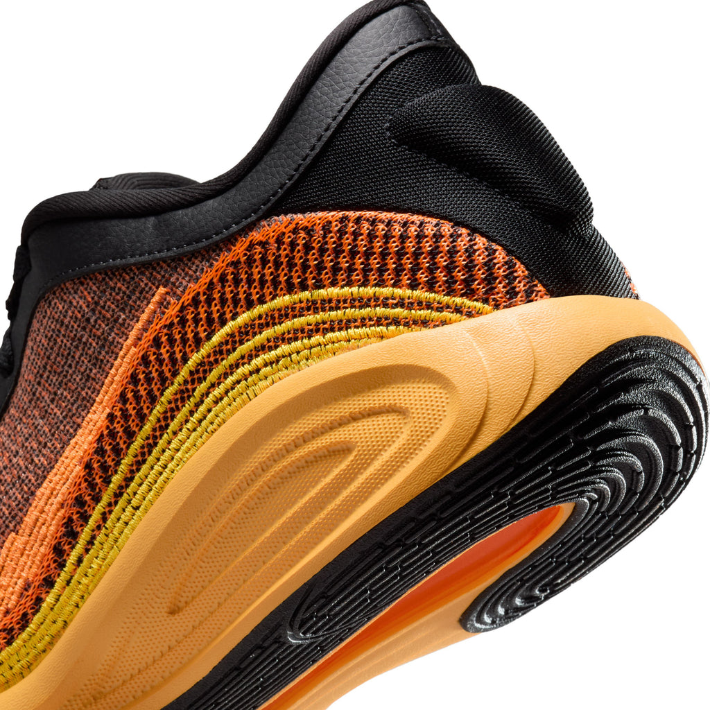 Q.T. Hustle Academy basketbalschoenen
