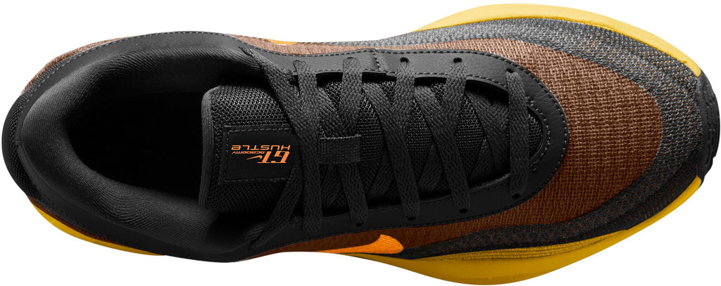 Q.T. Hustle Academy basketbalschoenen