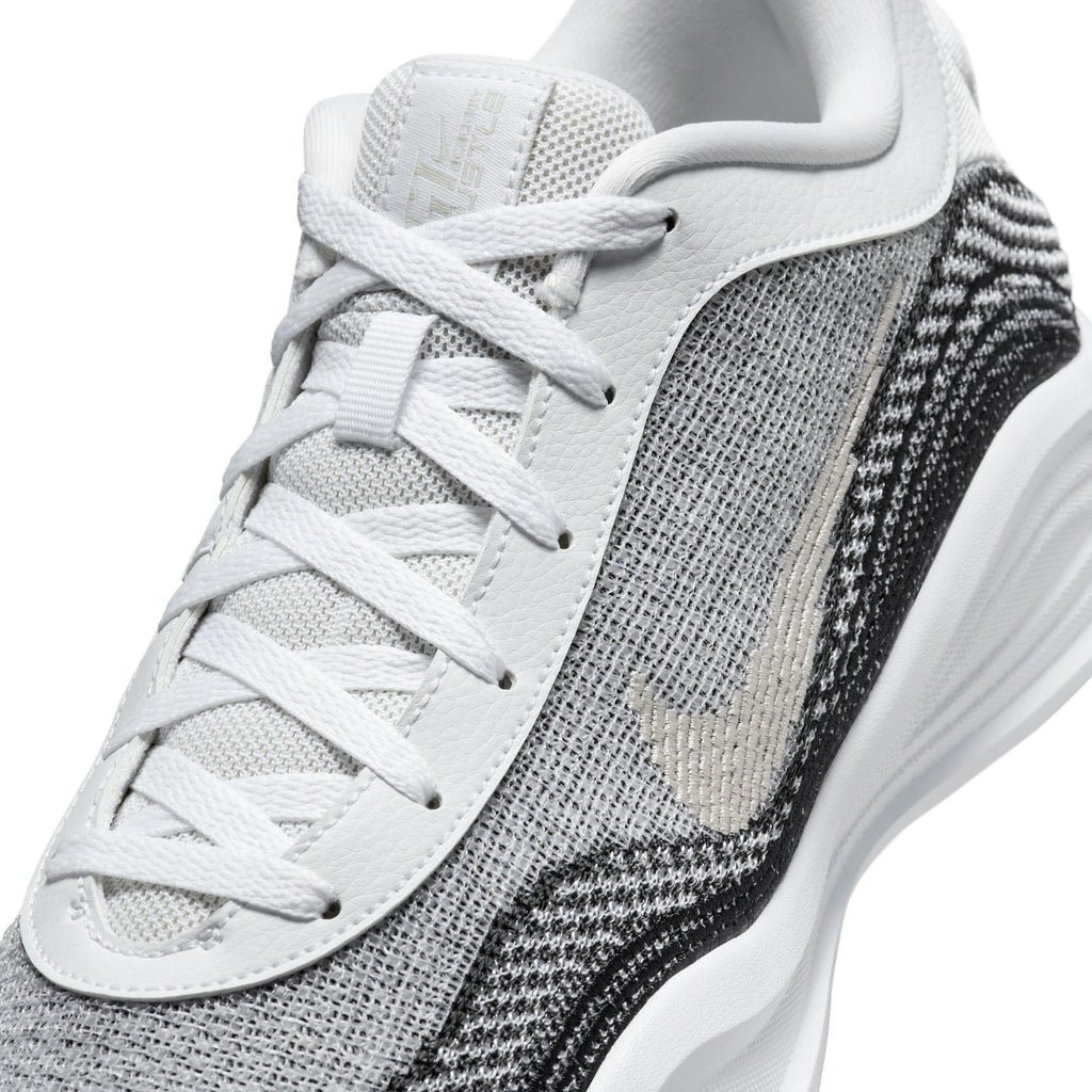 Q.T. Hustle Academy basketbalschoenen