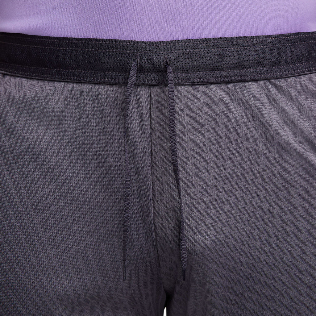 Liverpool FC Strike trainingsshort