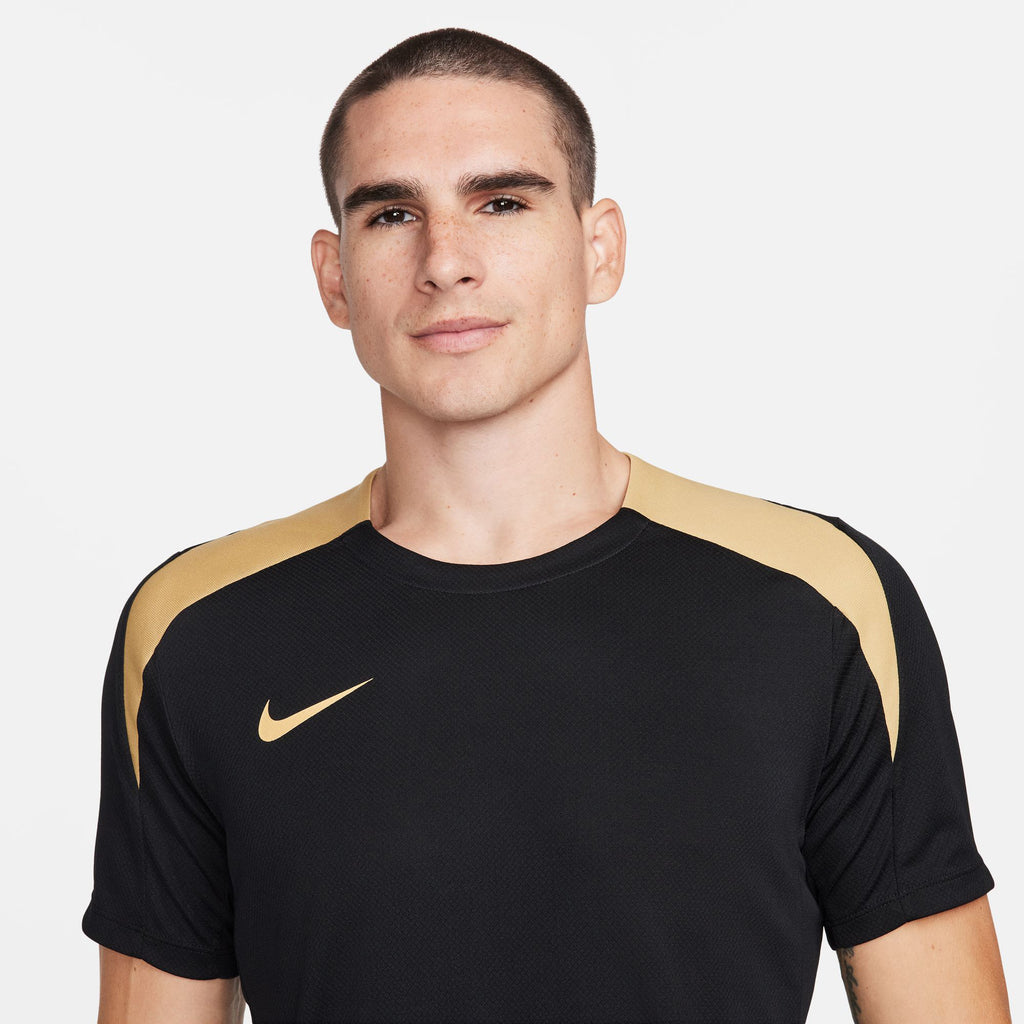 Dri-FIT Strike shirt