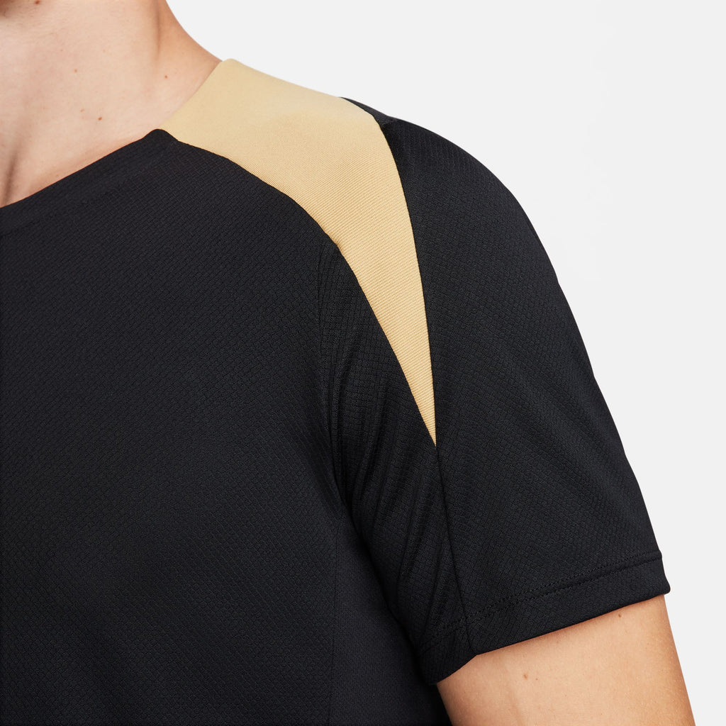 Dri-FIT Strike shirt