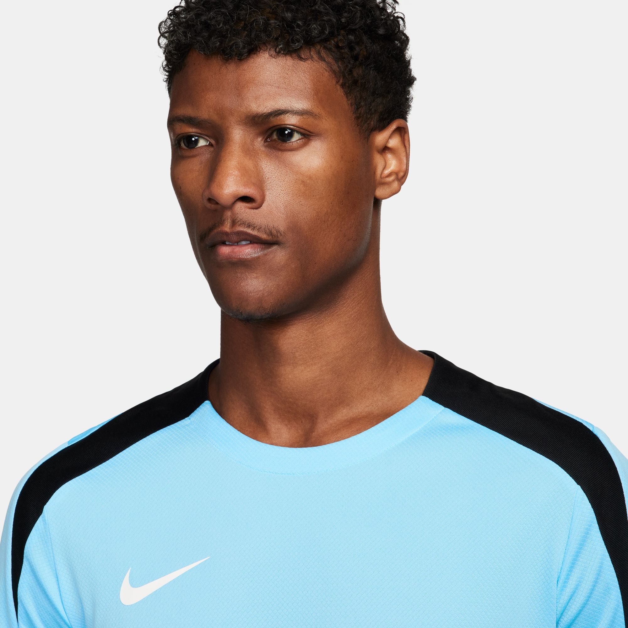 Dri-FIT Strike shirt