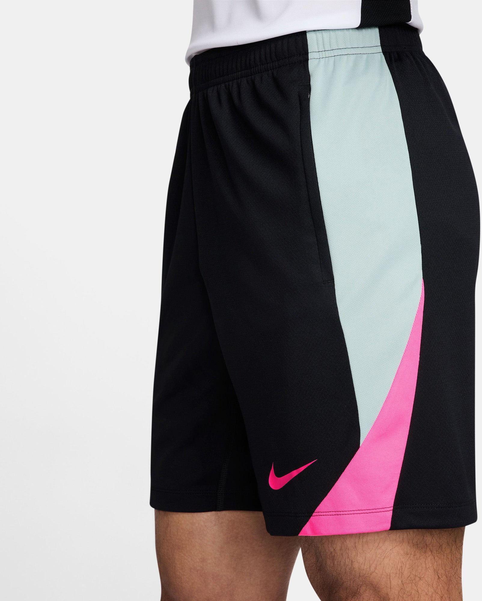 Dri-FIT Strike short