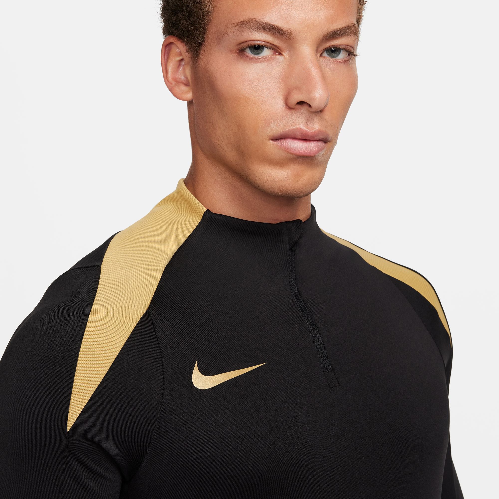 Dri-FIT Strike longsleeve shirt