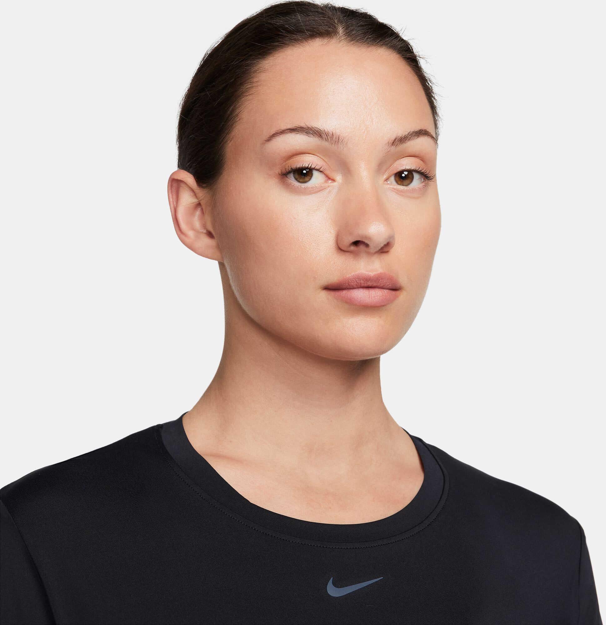 One Classic shortsleeve shirt