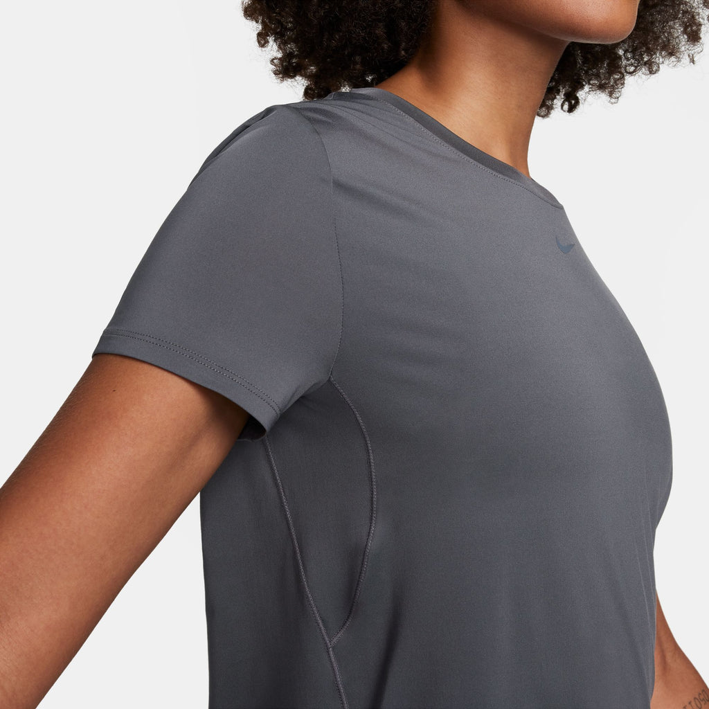 One Classic shortsleeve shirt