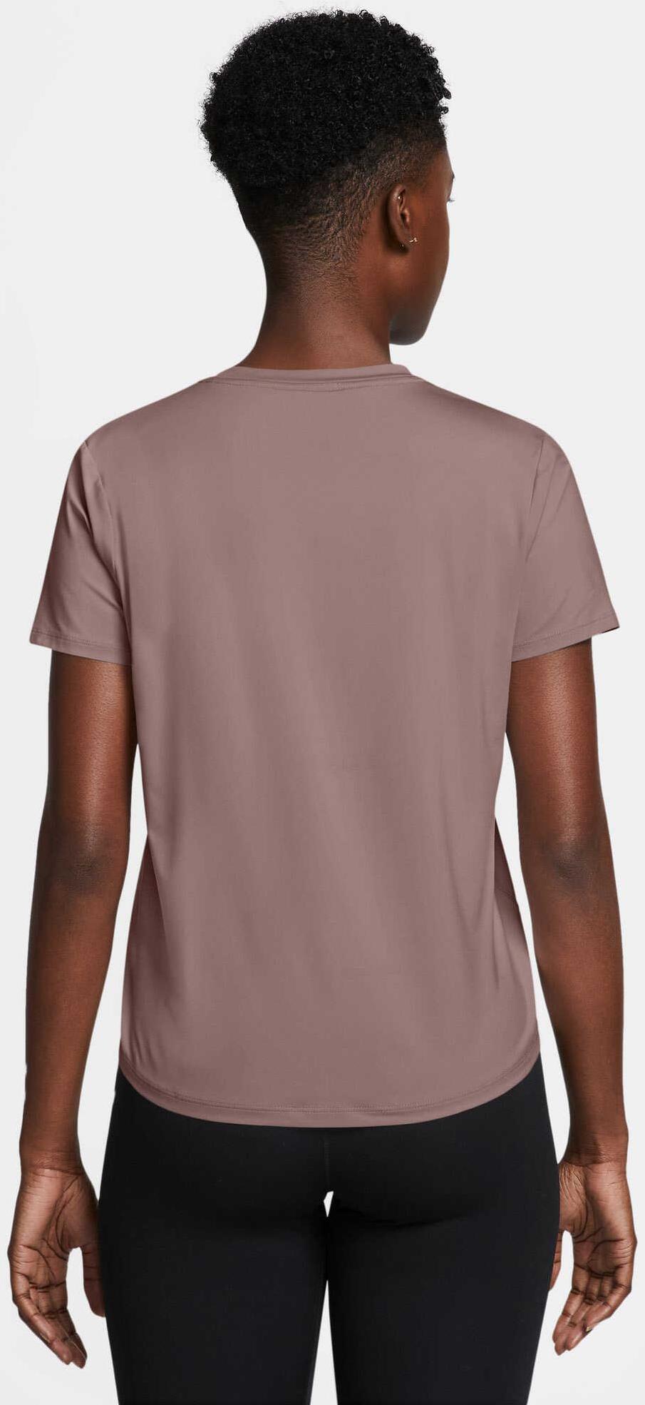 One Classic shortsleeve shirt