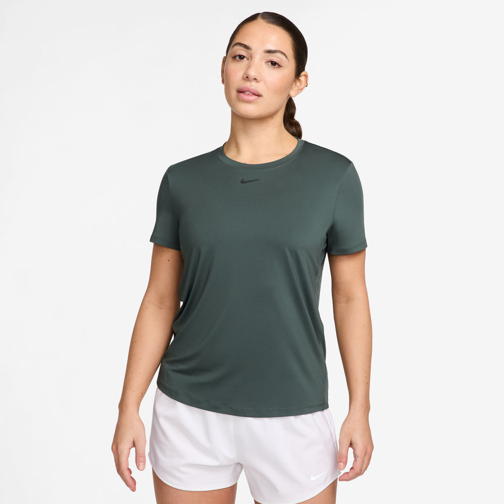 One Classic shortsleeve shirt