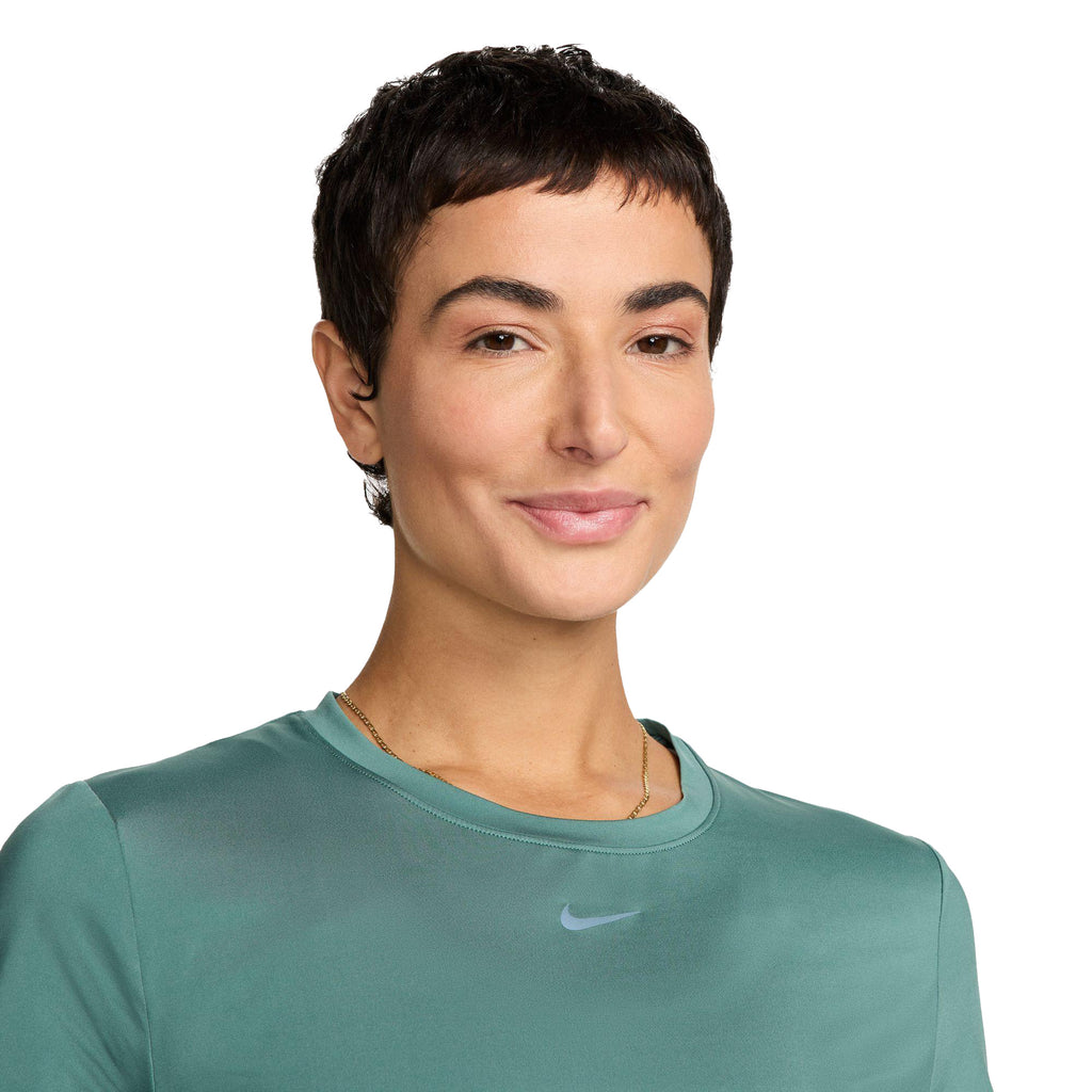 One Classic shortsleeve shirt