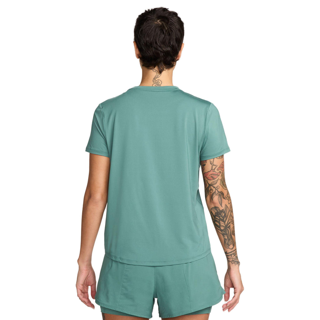 One Classic shortsleeve shirt
