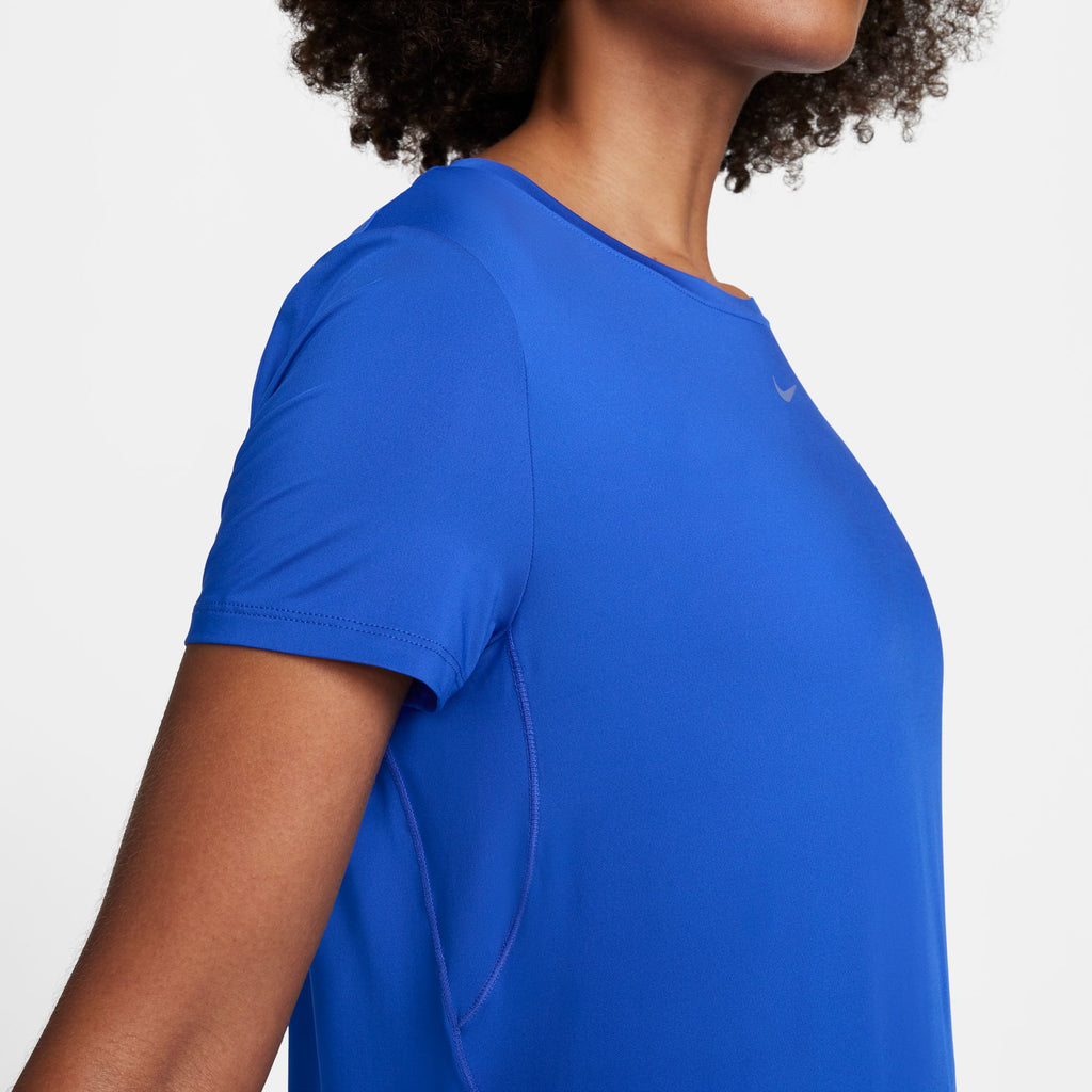 One Classic shortsleeve shirt