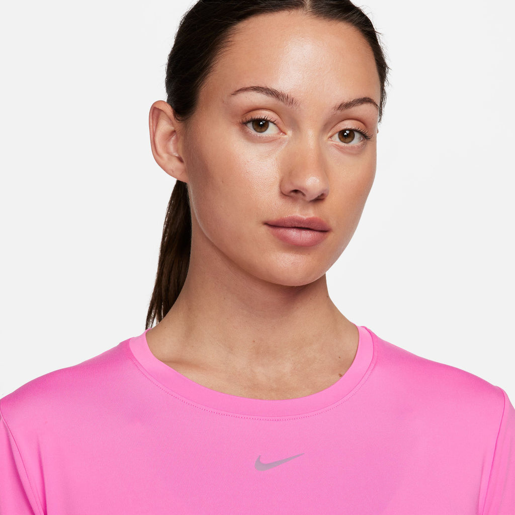 One Classic shortsleeve shirt