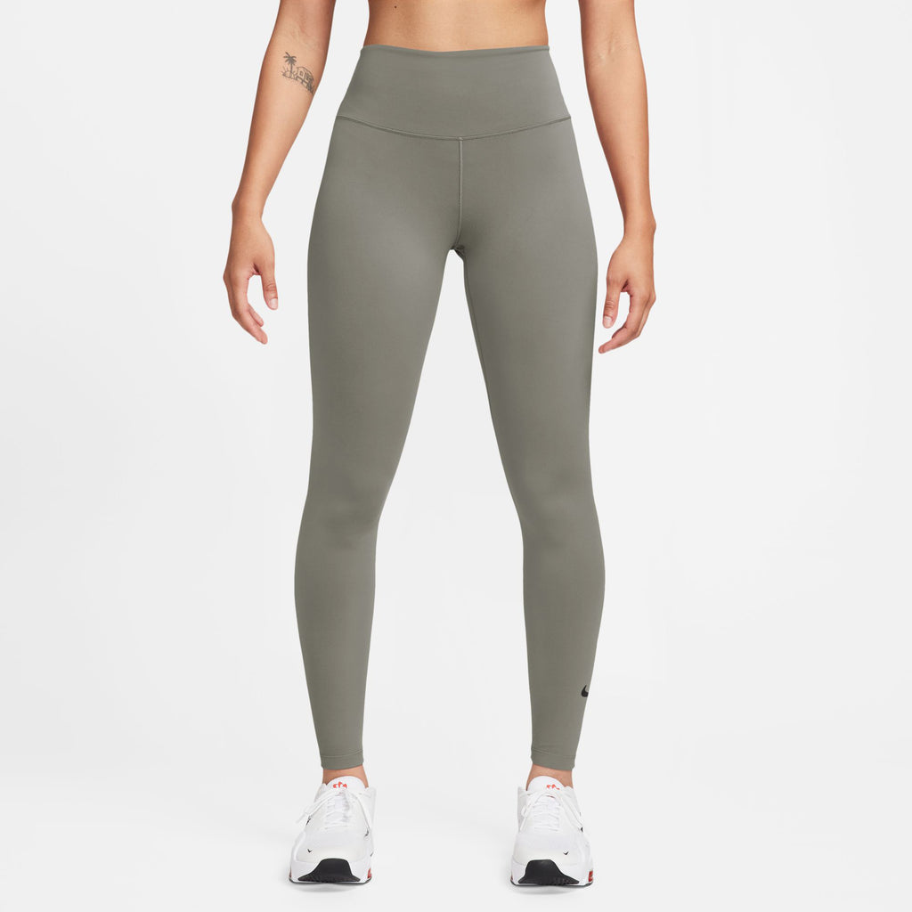 One Dri-FIT legging