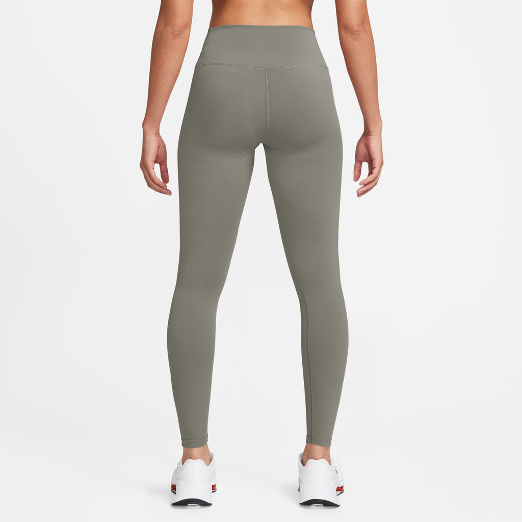 One Dri-FIT legging