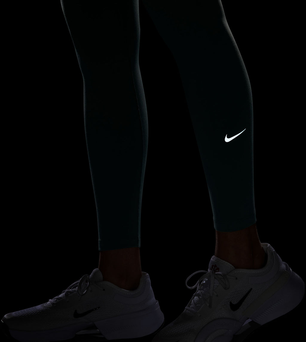 One Dri-FIT legging