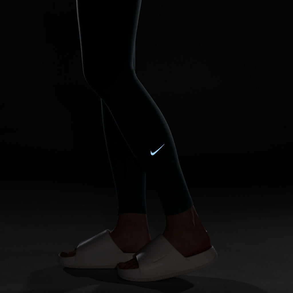 One Dri-FIT legging