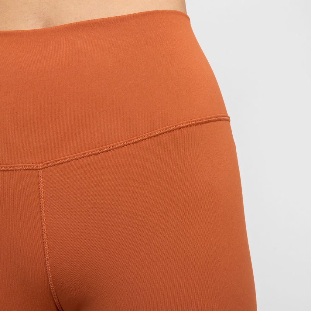 One Dri-FIT legging