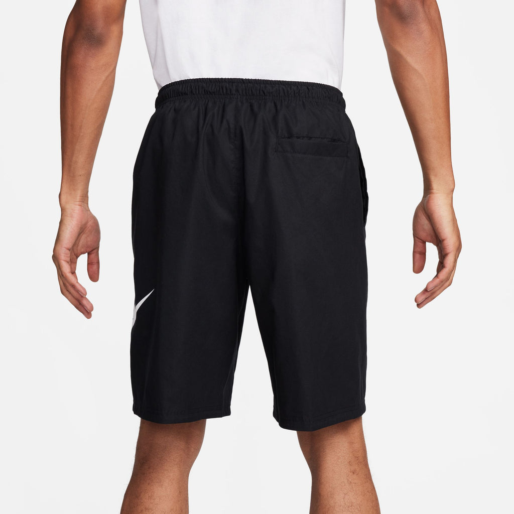 Club Woven short