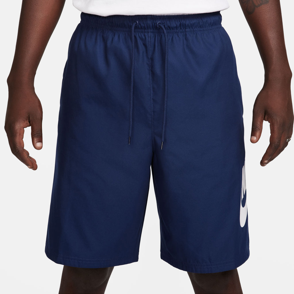 Club Woven short