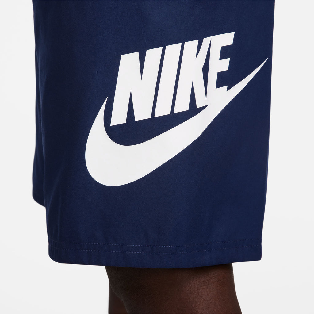 Club Woven short