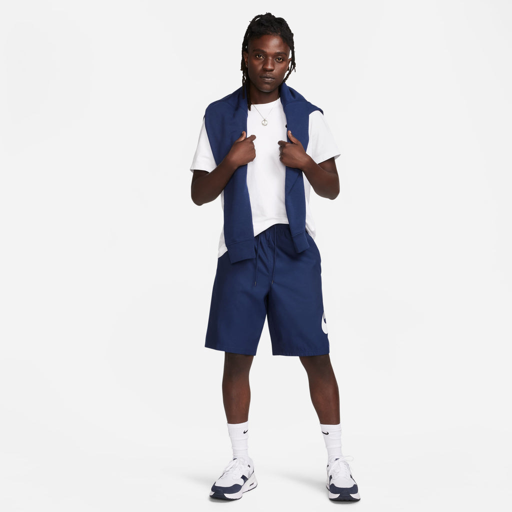 Club Woven short