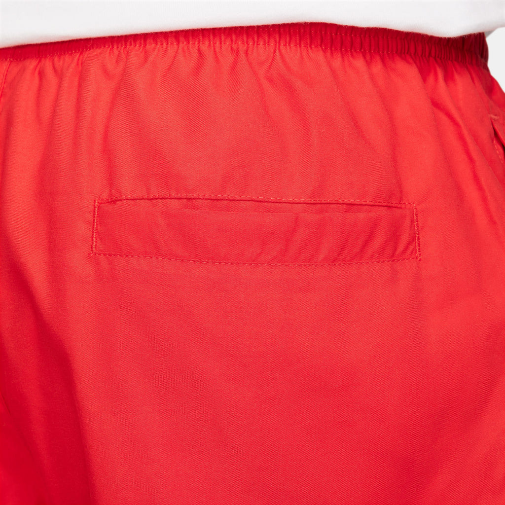 Club Woven short