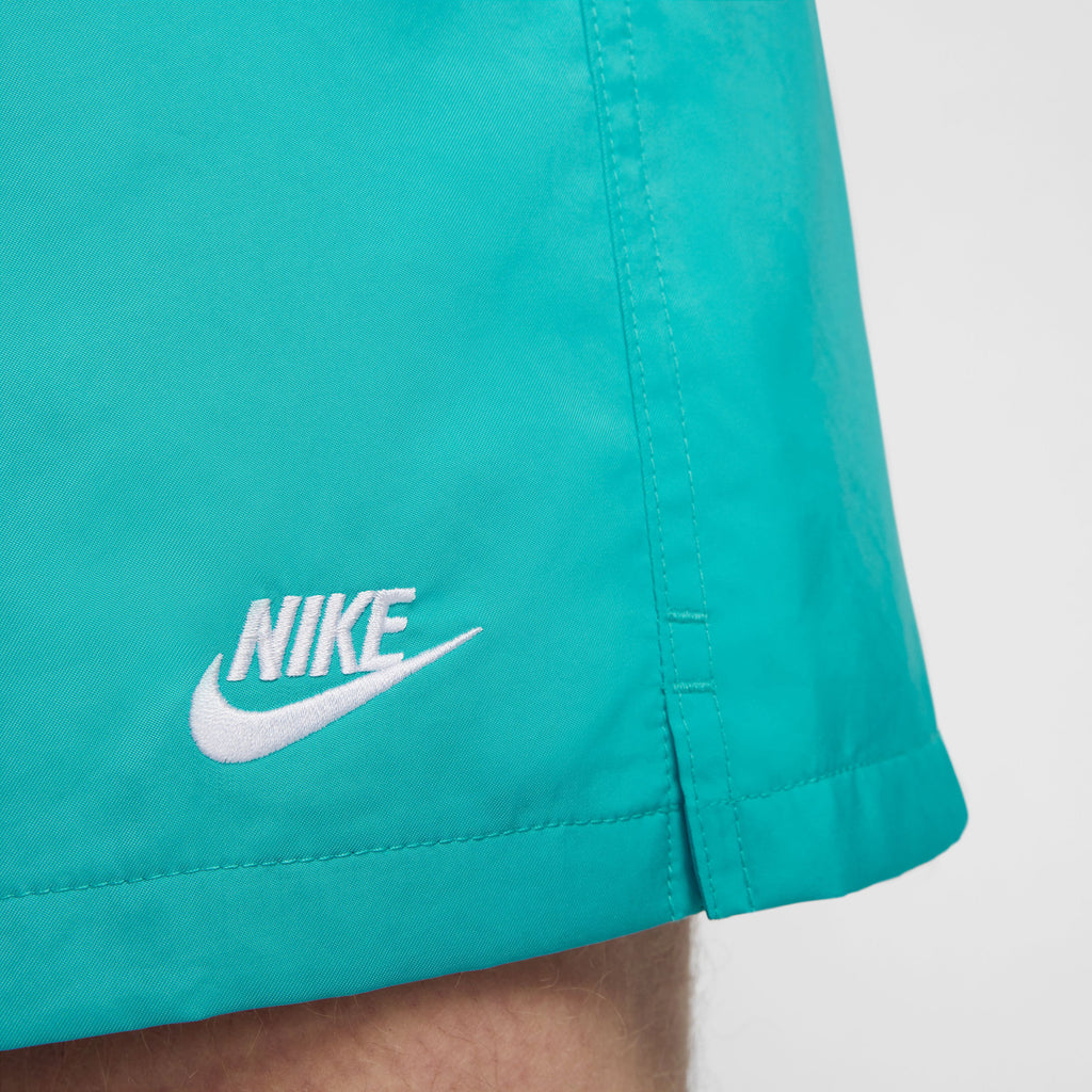 Club Woven Flow short