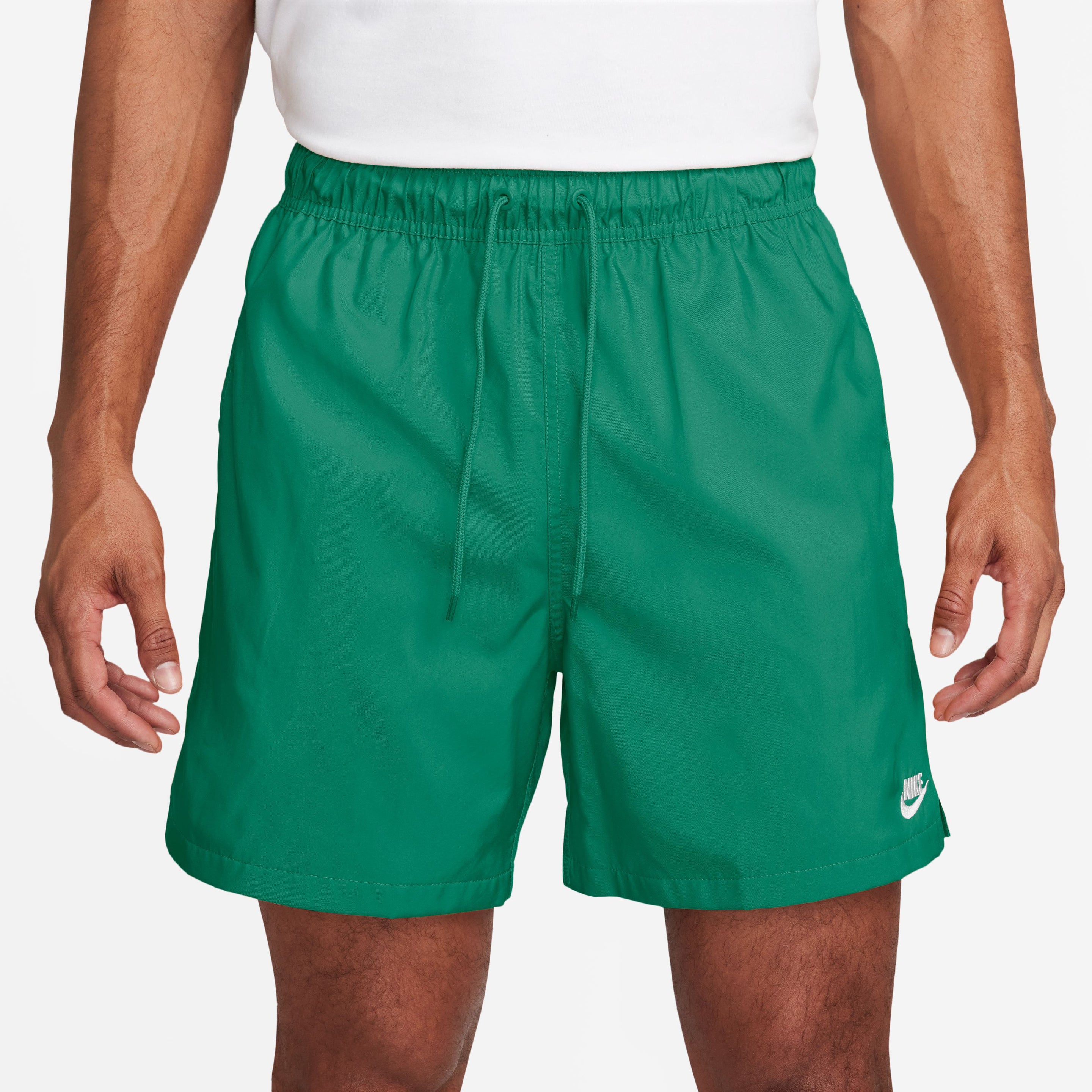 Club Woven Flow short