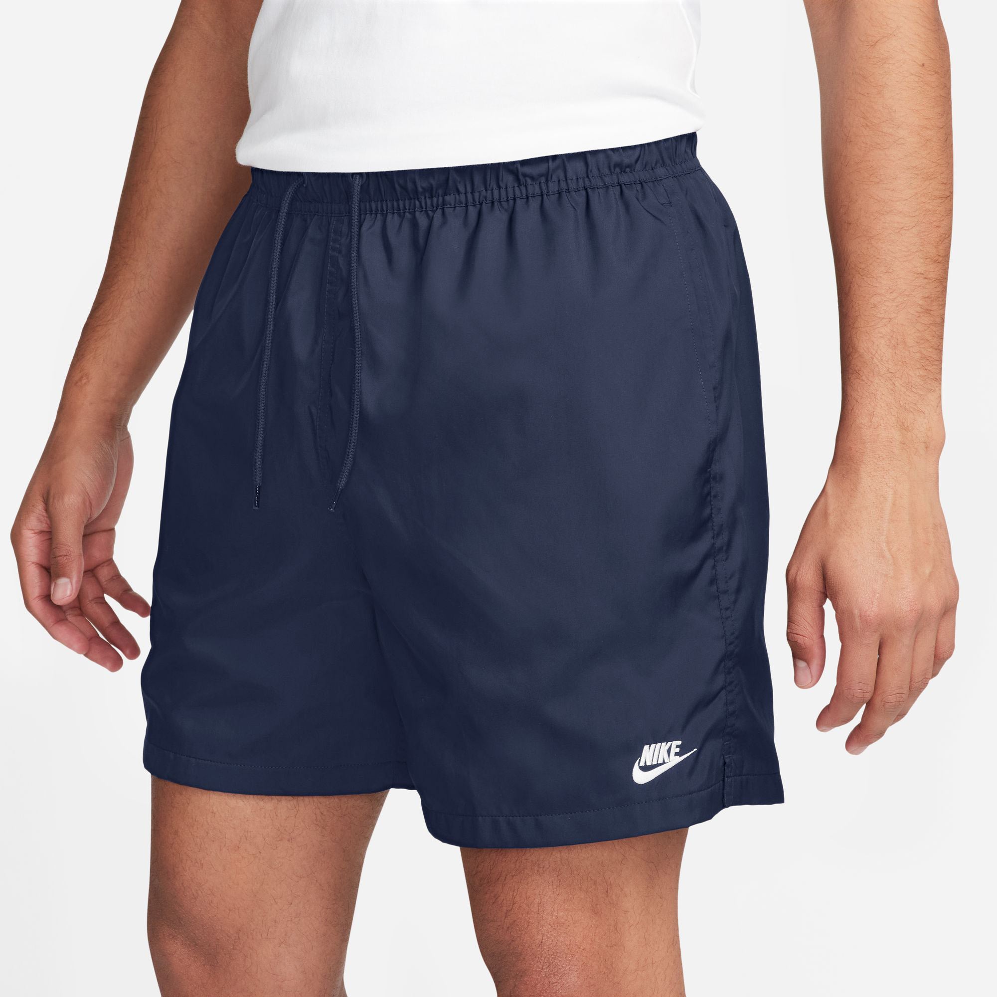 Club Woven Flow short