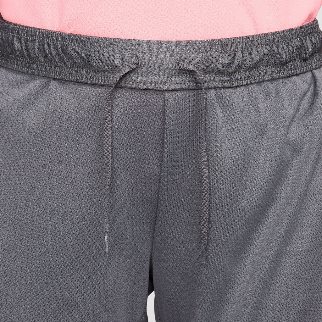 Strike short